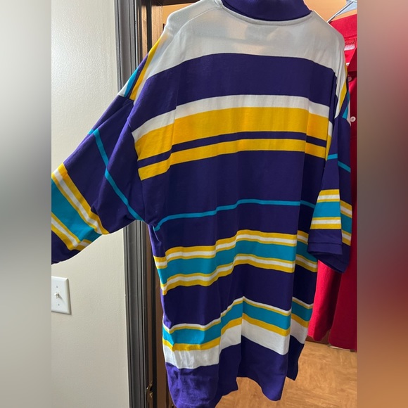 Evolution Collared Shirt Used Excellent Condition 💜🤍💙💛👕 - Picture 8 of 8